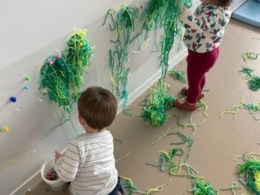 Activité enfant laine