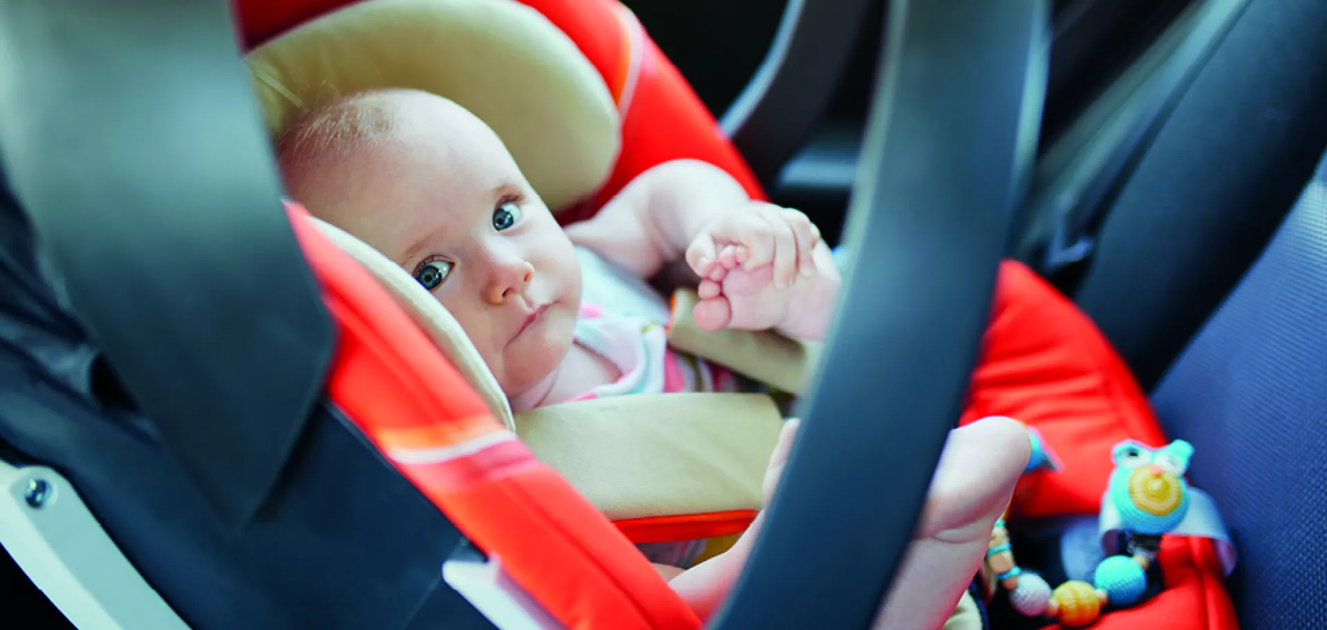 Bébé dans son siège auto